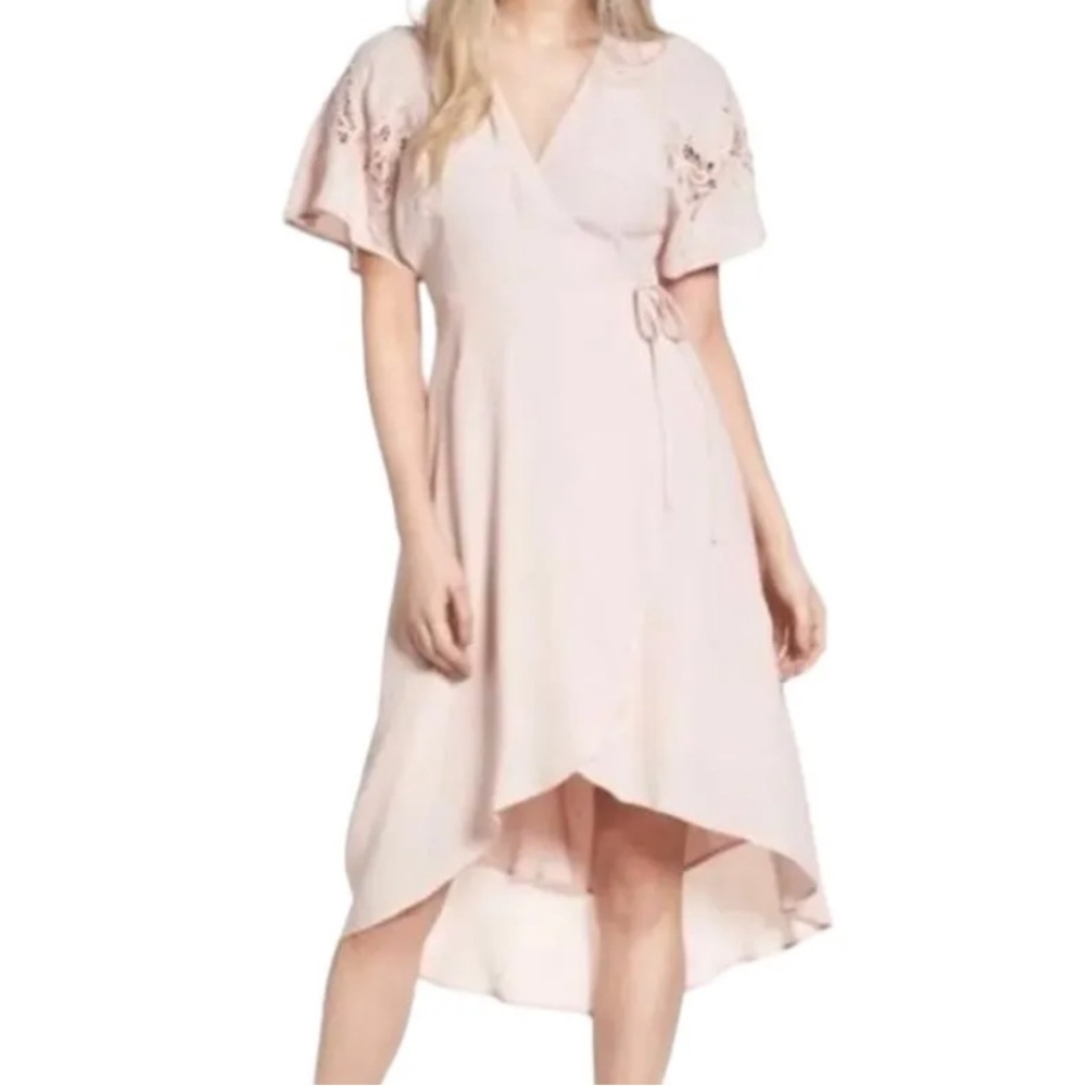 NEW ASTR The Label Pale Pink Crochet Wrap Dress Size Medium